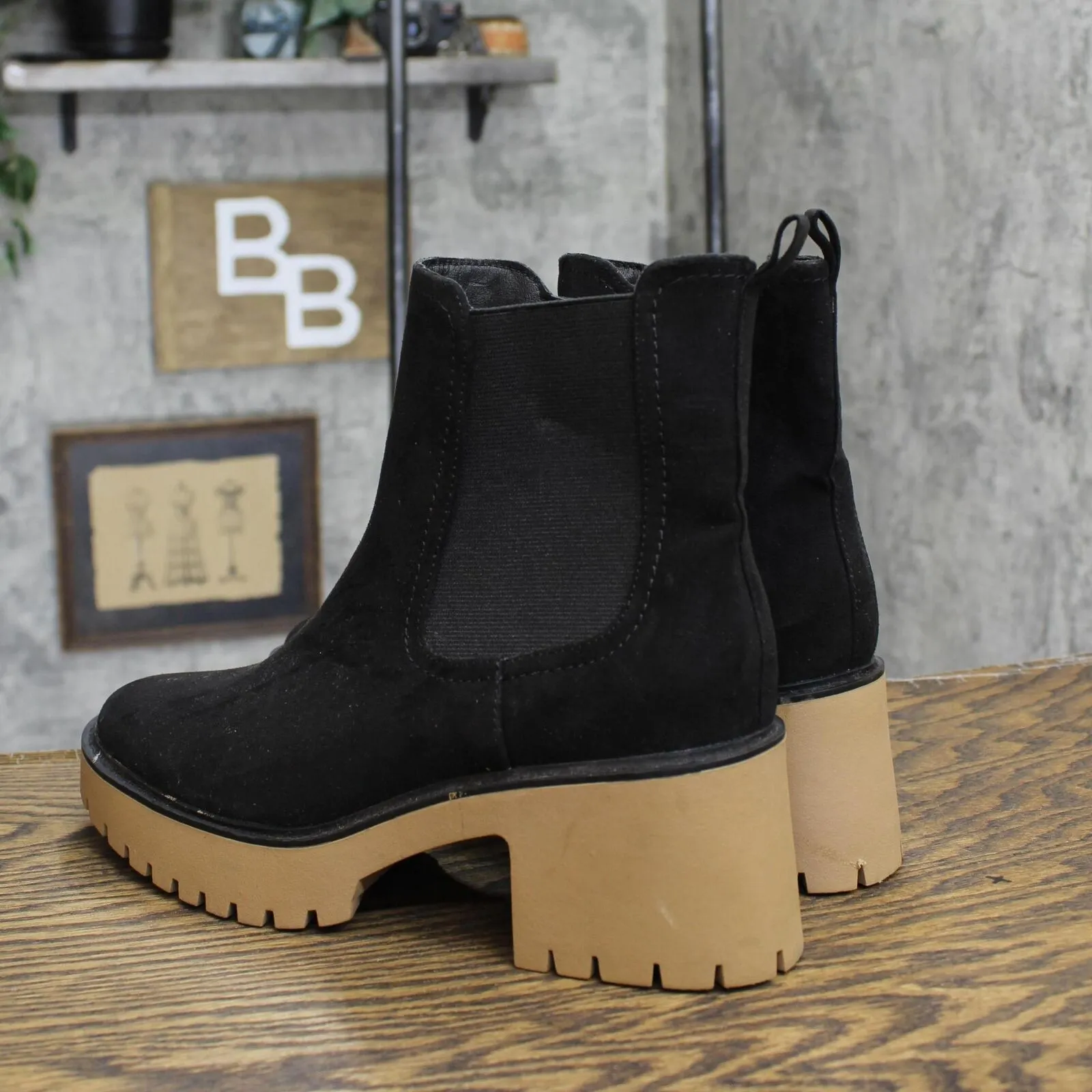 Universal Thread Women's Crispin Chelsea Boots 87933747 Black 9M