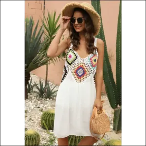 Unleash your Inner Diva with our Chic Geometric V-neck Cover Up Dress! 💃✨