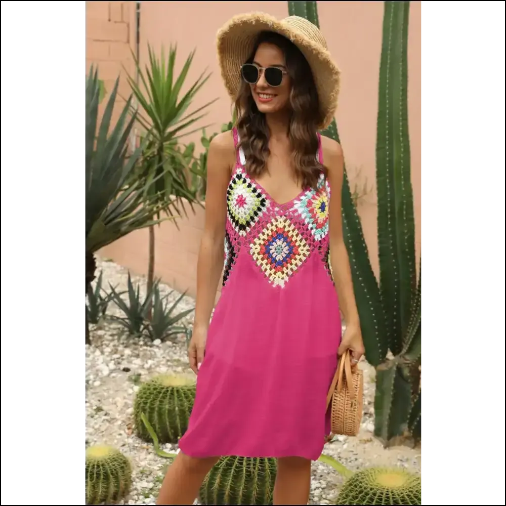 Unleash your Inner Diva with our Chic Geometric V-neck Cover Up Dress! 💃✨