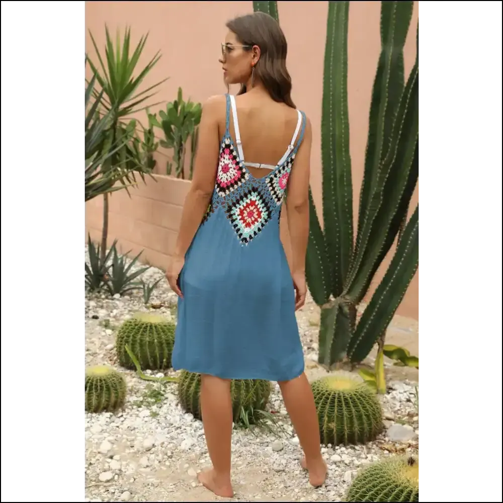 Unleash your Inner Diva with our Chic Geometric V-neck Cover Up Dress! 💃✨