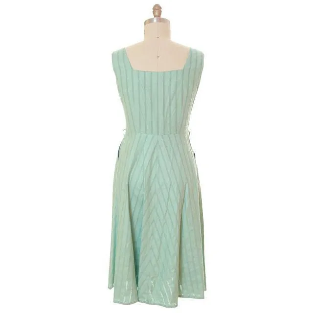 Vintage Ladies Day Dress Pale Green Cotton Cool Button Details 1950s Large