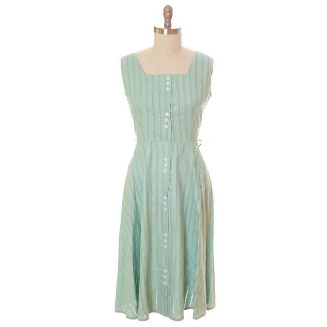 Vintage Ladies Day Dress Pale Green Cotton Cool Button Details 1950s Large