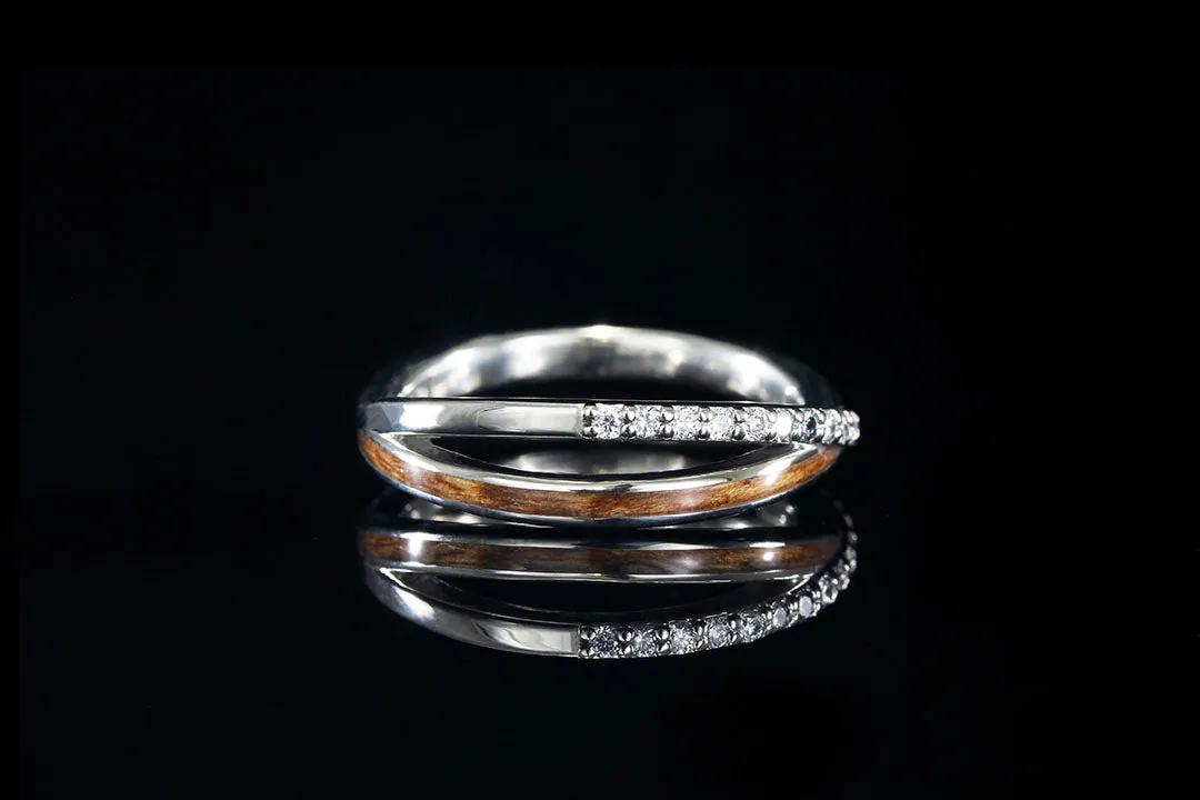 WHITE GOLD CROSS OVER DIAMOND RING