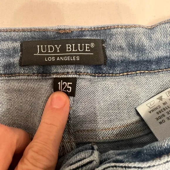 Woman’s Judy Blue Los Angeles Jeans