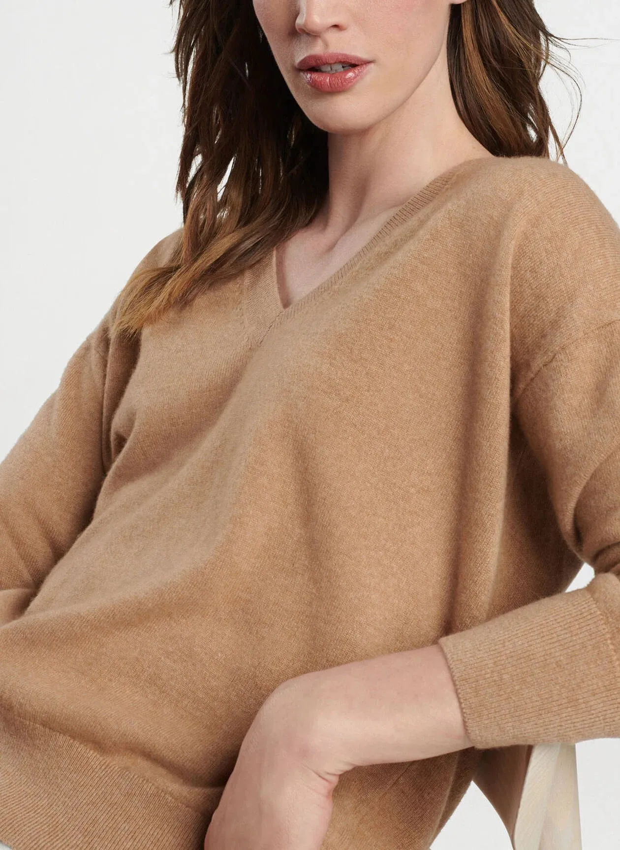 Women's Artisan Crafted Cashmere V-Neck Sweater