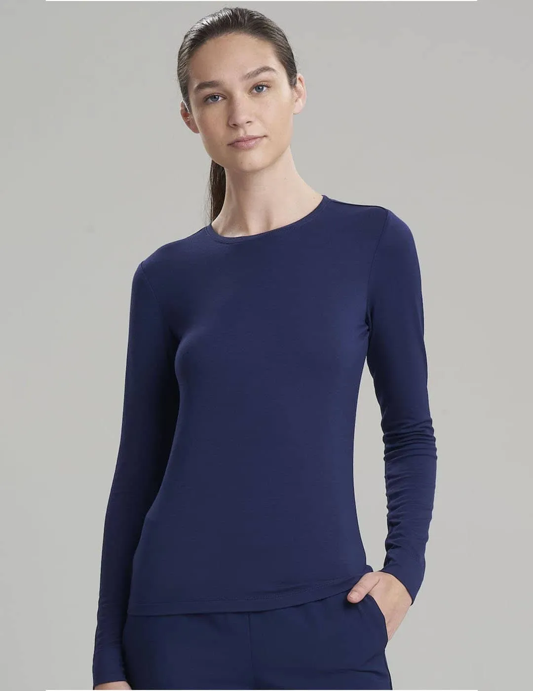 Womens Luxe Long Sleeve Underscrub Shirt - Navy