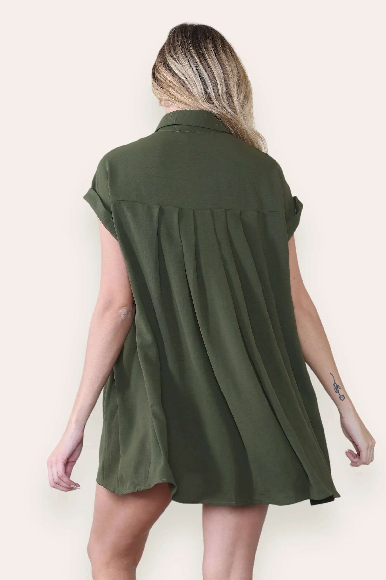 Women's Plain Collared Neck Short Sleeve Button-Up Ruched Shirtdress