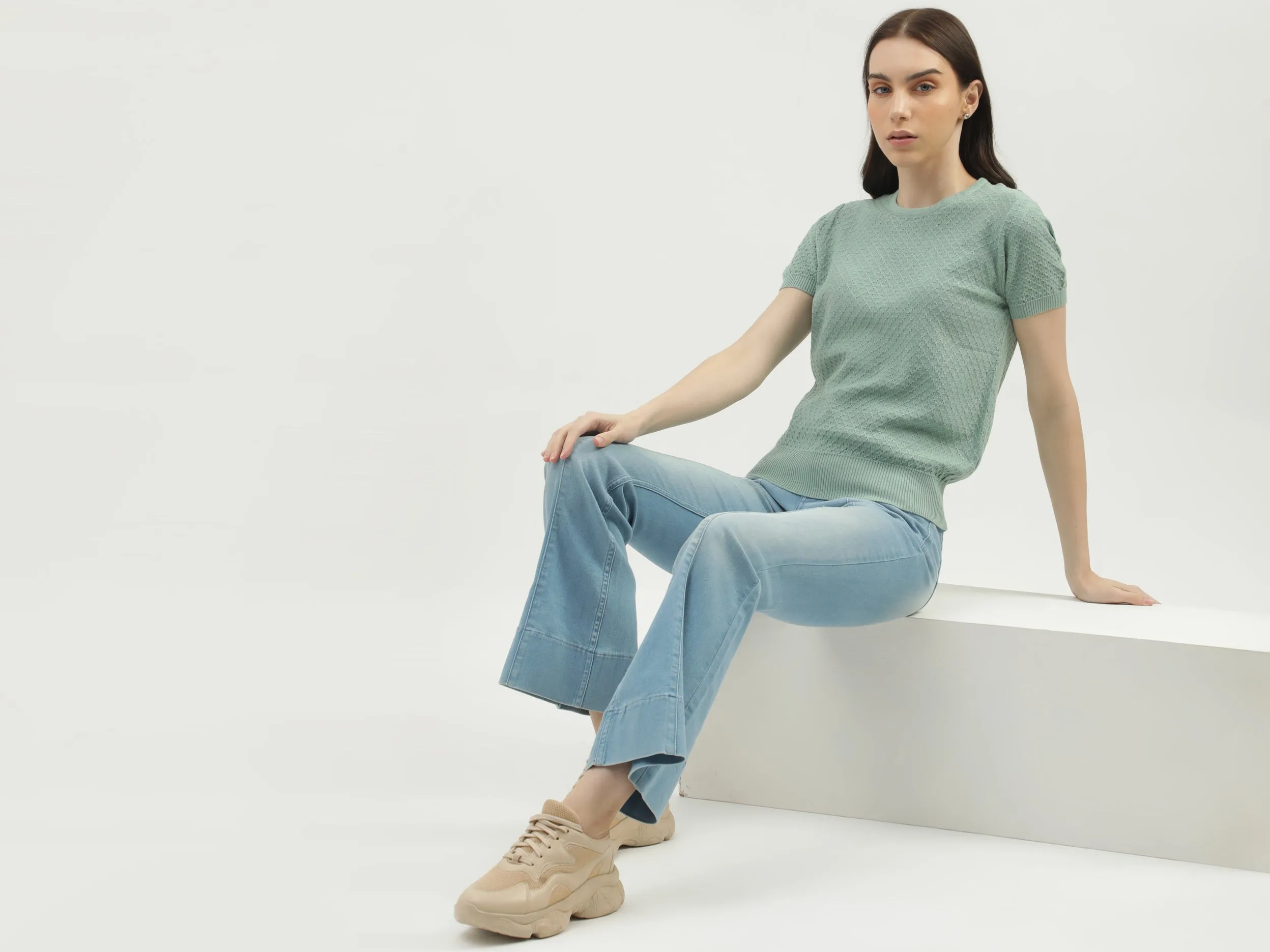Women's Regular Fit Round Neck Textured Sweaters