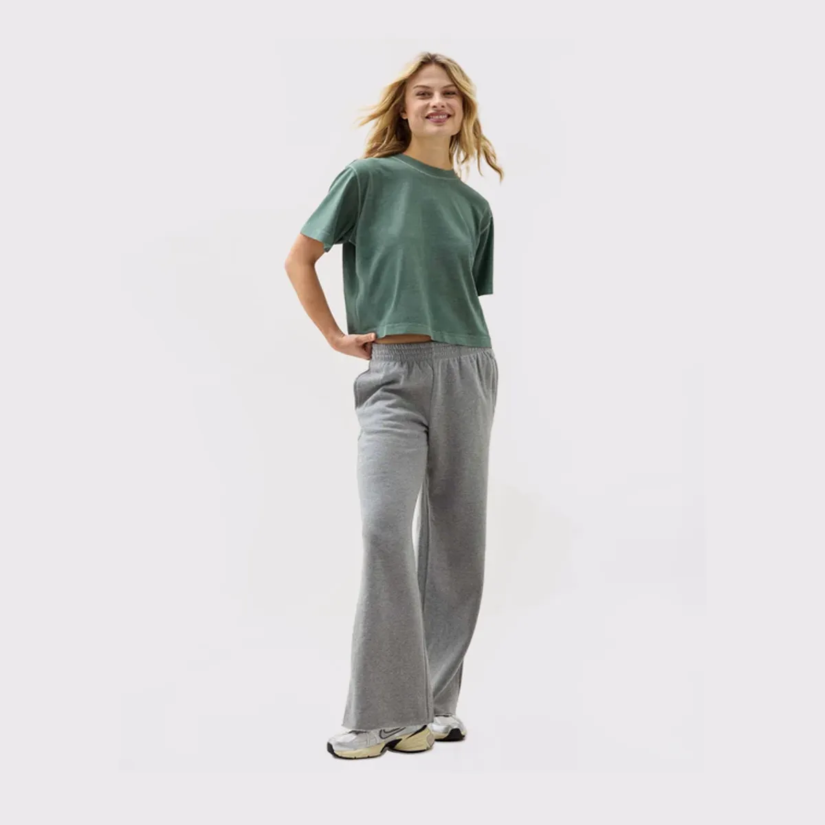 Women's Relaxed Crop Tee