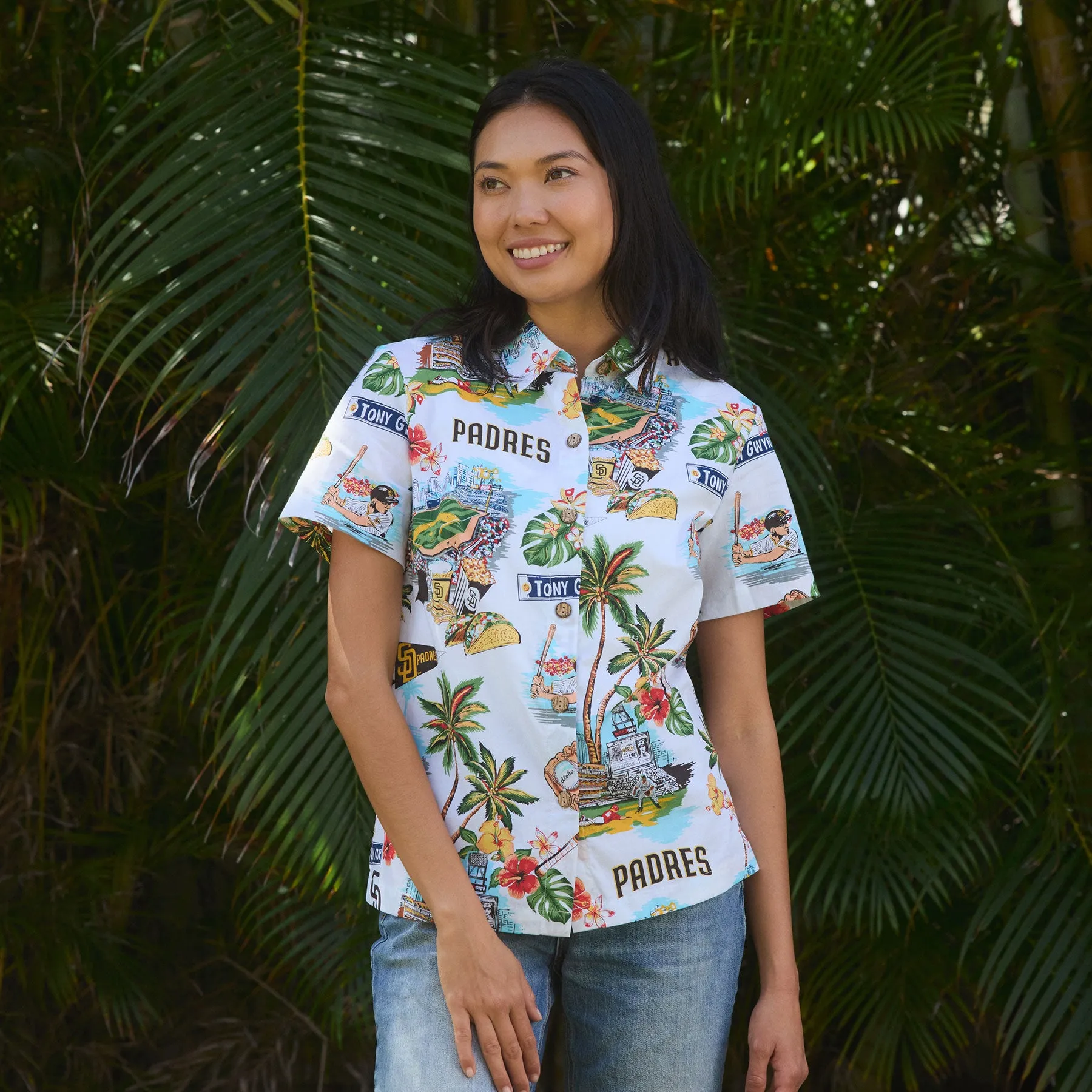 WOMEN'S SAN DIEGO PADRES SCENIC BUTTON FRONT
