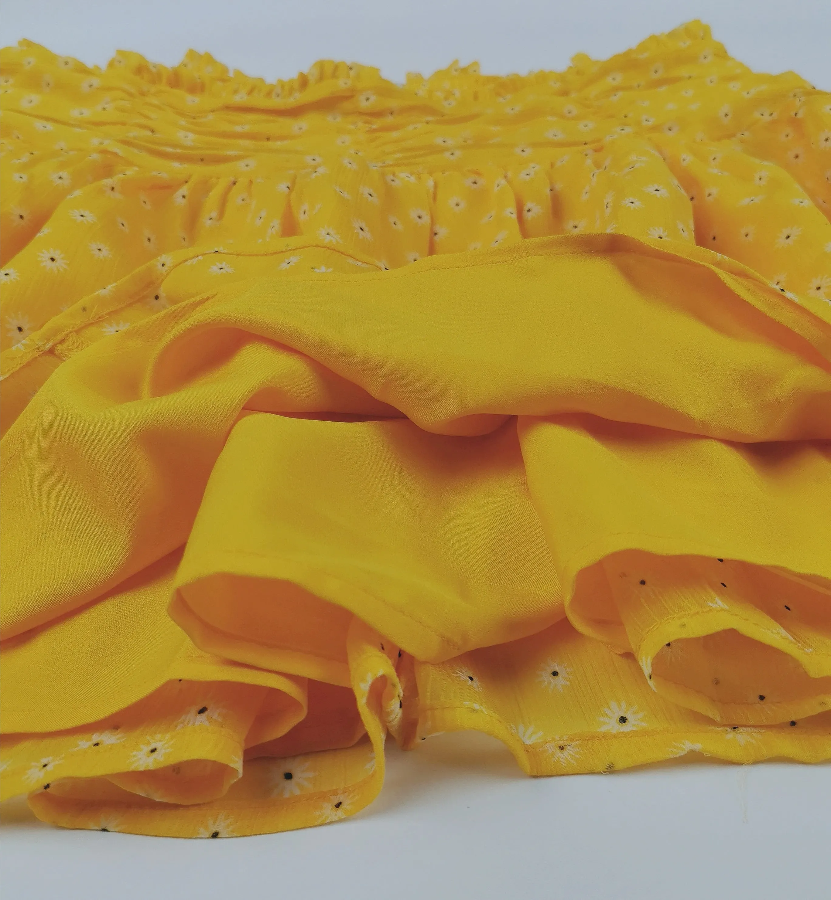 WOMENS SIZE XL - ABOUND, Lightweight Flirty Floral Skirt NWT B34