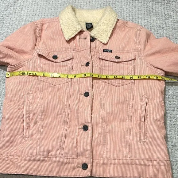 Wrangler Women's Retro Sherpa Lined Pink Corduroy Jacket Size Medium