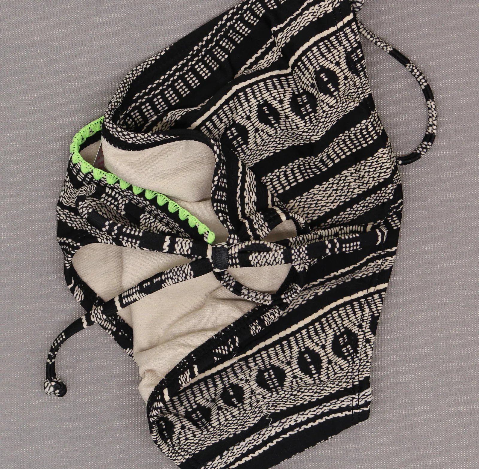 Xhilaration Tribal String Bikini Bottom with Top Edge Embroidery Black XS