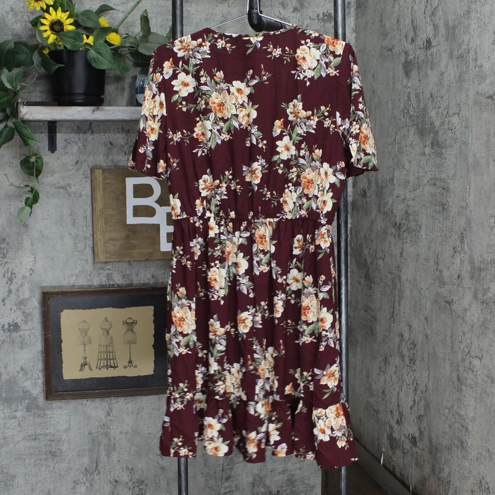 Xhilaration Women's Floral Print Short Sleeve V-Neck Smocked Waist Mini Dress