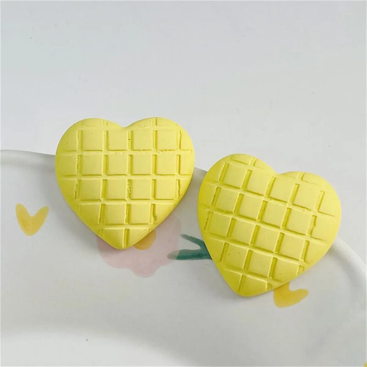 Yellow & Silver-Plated Quilted Heart Stud Earrings